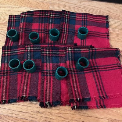 vintage vera neumann christmas tablecloth, Napkins (8) And Rings