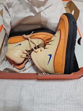 Nike Woodside 2 High GS . Brand New. Big Kids Size: 4.5 Y