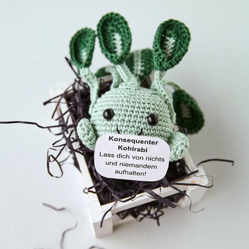 Emotional Support Veggies. Kleine Häkelfiguren mit positiven Botschaften Es - Bild 4 von 6