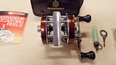 ABU GARCIA AMBASSADEUR FISHING REEL W/ CASE - BROWN 5500 - REEL