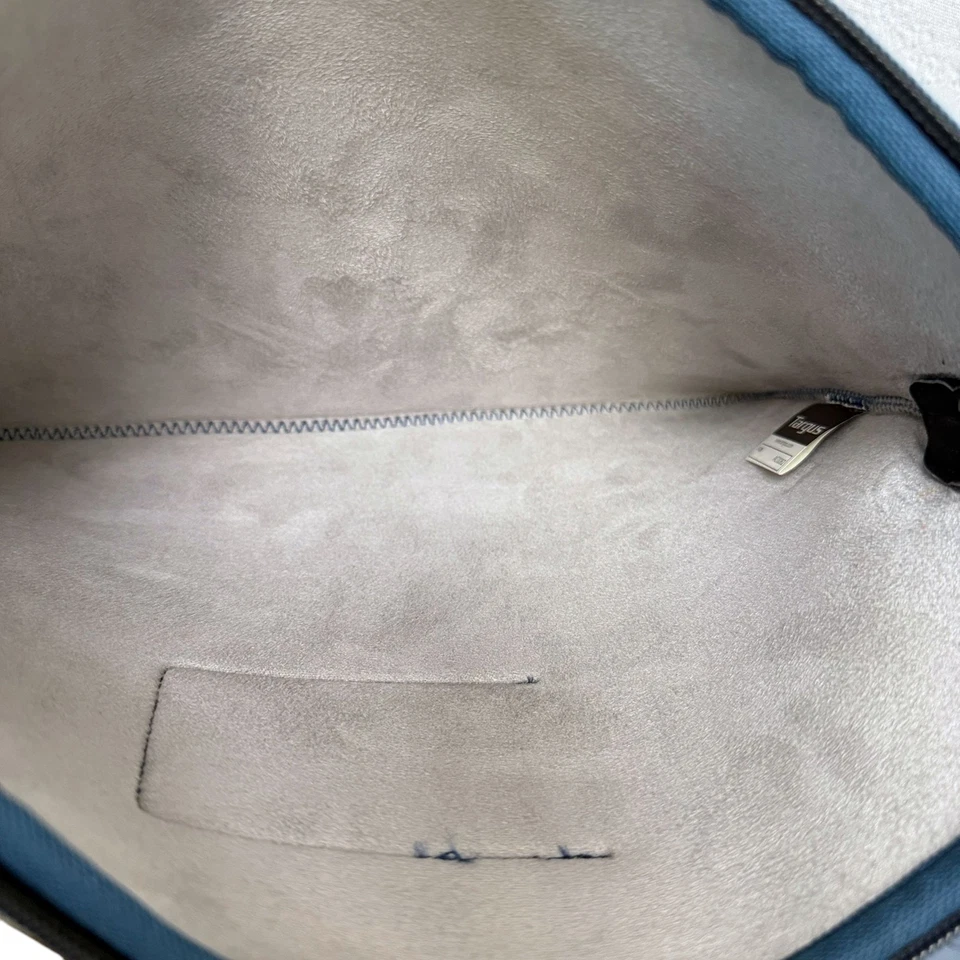 TARGUS Soft Neoprene Case 10x13.25" Banker Sleeve Teal Blue Ipad Tablet Sleeve - Image 4 of 4