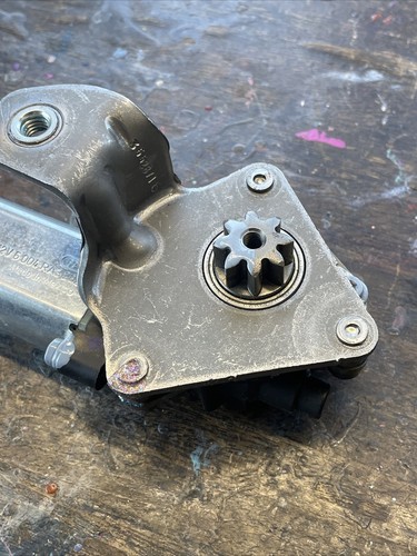 ** Requires Skills ** 2017 GMC Yukon Third Row Seat Motor Right ** READ** - Picture 10 of 12