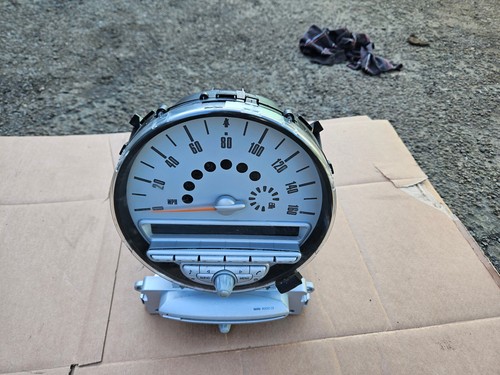 MINI COOPER R56 2009 ALPINE BOOST CD PLAYER HEAD UNIT 3454567 - Picture 4 of 8