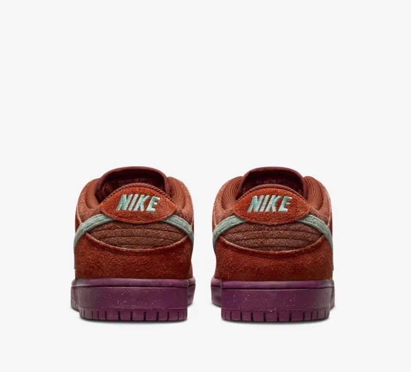 靴 us11 nike dunk low sb dv5429-601 DV5429-601 Nike SB Dunk Low Mystic Red Rosewood Emerald Rise