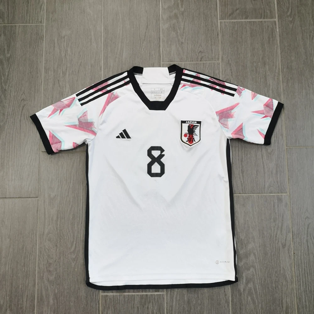 Japan Nationalmannschaft Trikot Größe: S 2022/23 Fußball Streatwear Adidas Sport