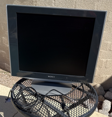 SDM-HS93 TFT LCD working old Sony MONITOR moniter VINTAGE square