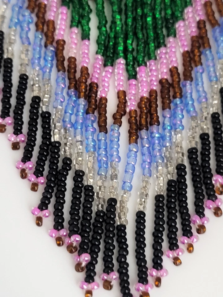 Cordón de mariposa de cuentas de semillas hecho a mano 3,5" de ancho x 2" L Foto 2 de 4