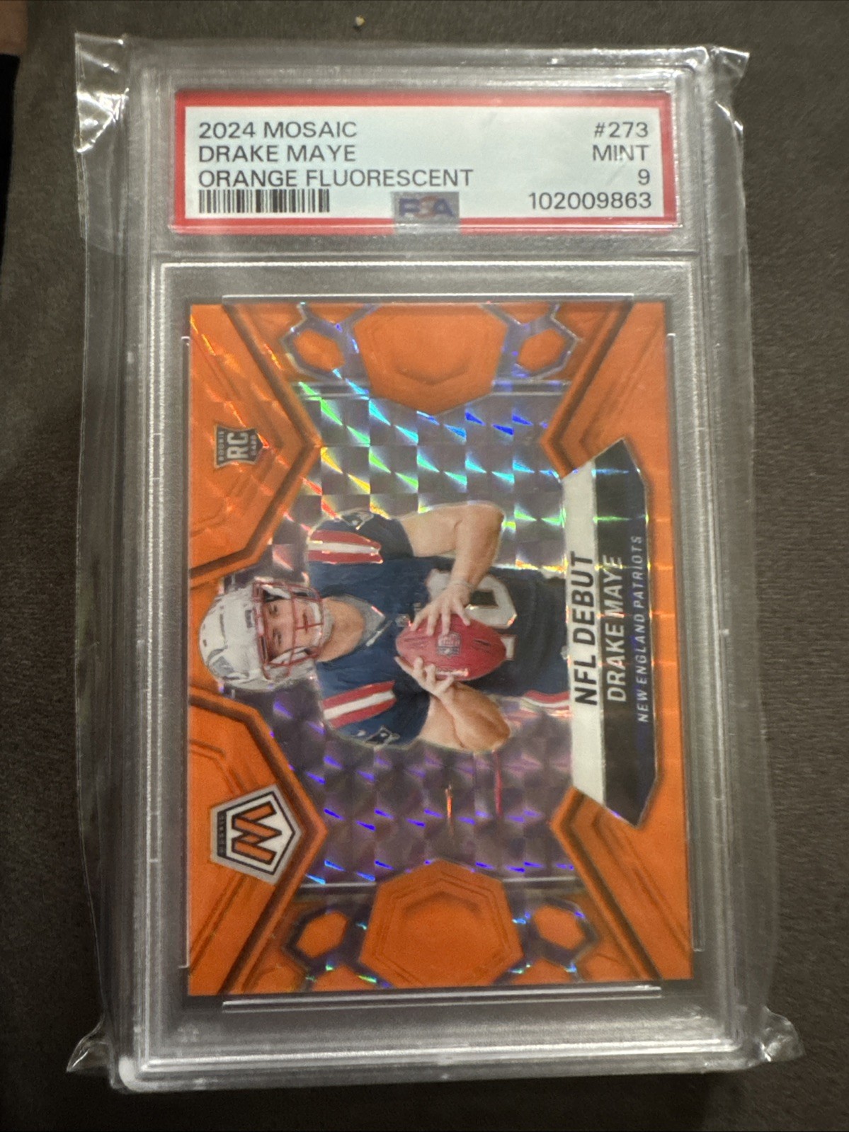 2024 MOSAIC DRAKE MAYE NFL DEBUT /25 ORANGE FLUORESCENT PRIZM RC Patriots PSA 9