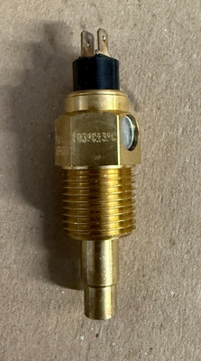 VDO Temperature Sender, 1/2 WC AT 217F, Part # 323-099