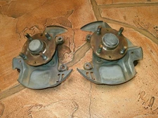 PAIR OF 90-93  MAZDA MIATA FRONT HUB/SPINDLE ASSEMBLIES, WITHOUT ABS