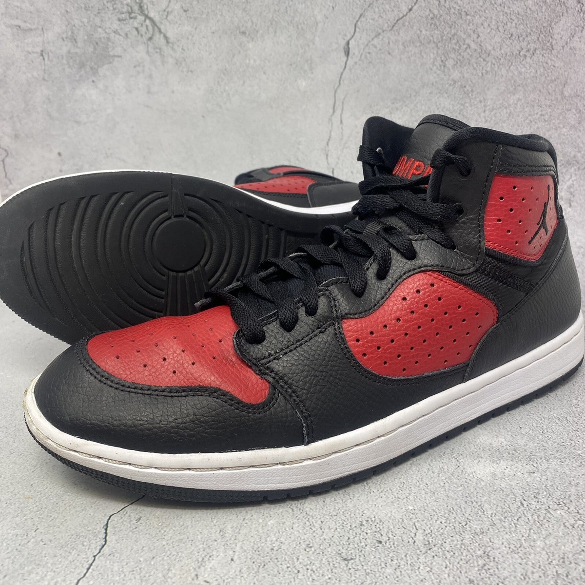 Nike Air Jordan Access Jumpman Black Red Sneakers Size M AR3762-006