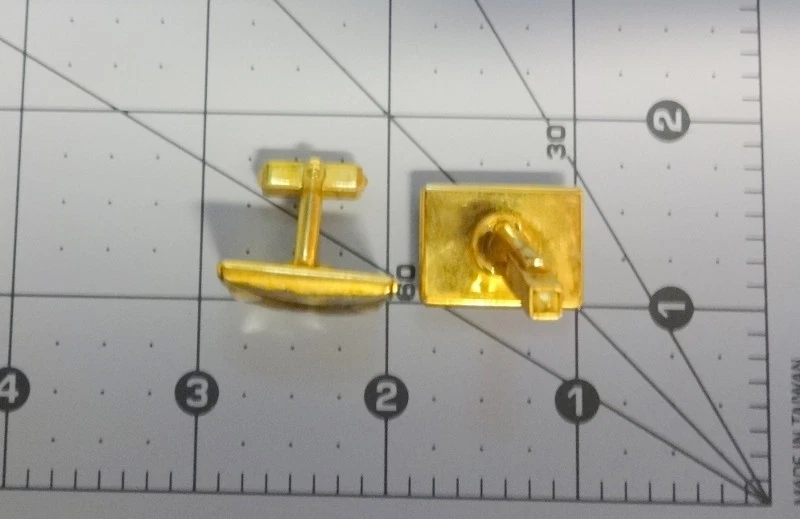 Gemelos antiguos de cristal Essex de vidrio abovedado caballo pintados a mano para hombre Foto 3 de 4