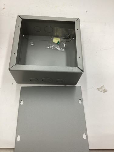 (QTY 1) SC080804WW HUBBELL ELECTRIC / BRYANT ENCLOSURE 8X8X4.5IN