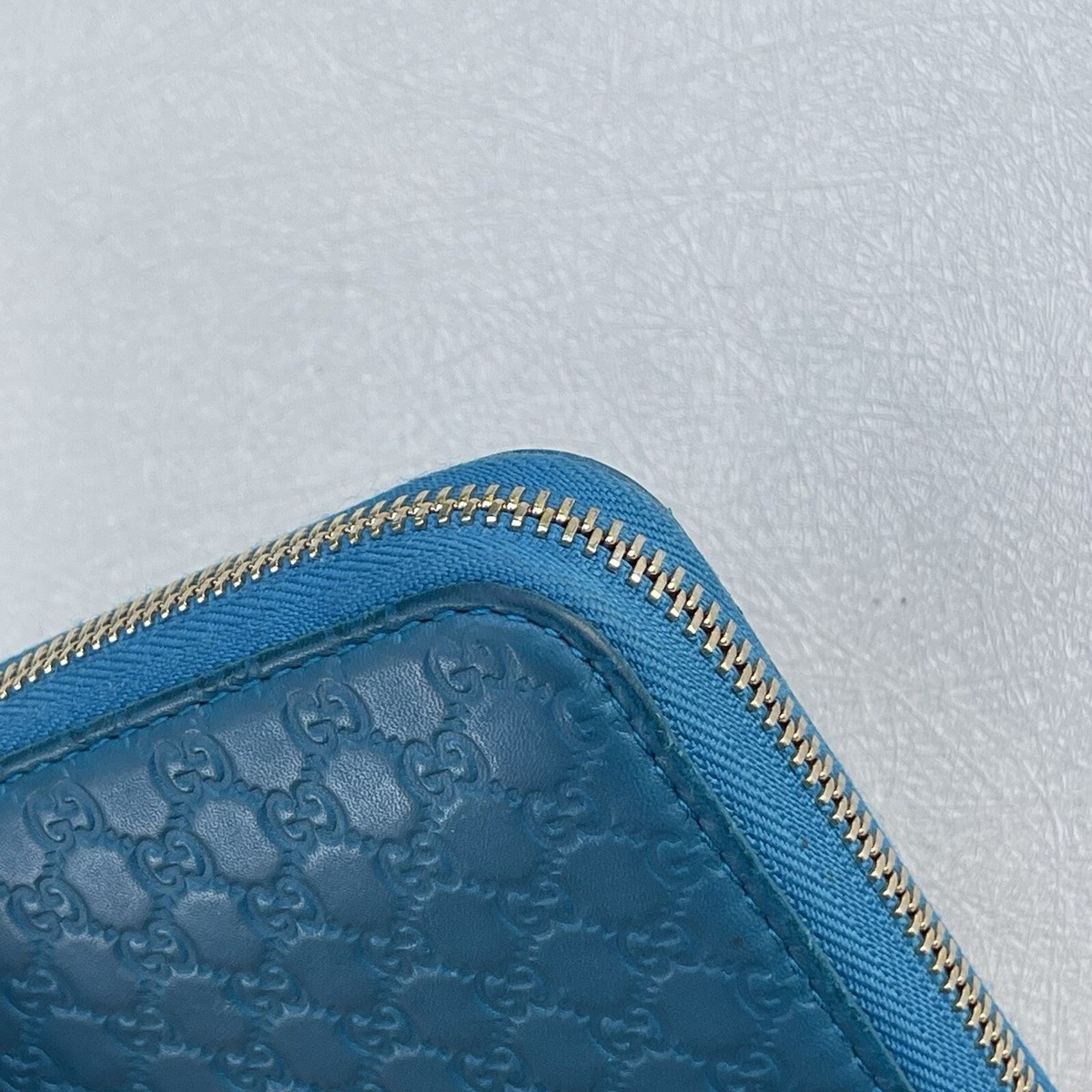 良品✨GUCCI Compact Wallet Leather Navy GUCCI GG Monogram Navy Blue Leather Coated Canvas Compact