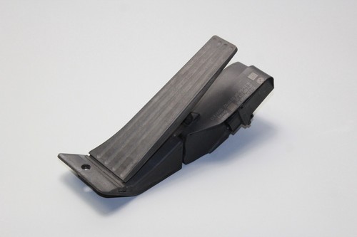 BMW 1er E81 E87 Fahrpedalmodul Schaltgetriebe Gaspedal 6786589