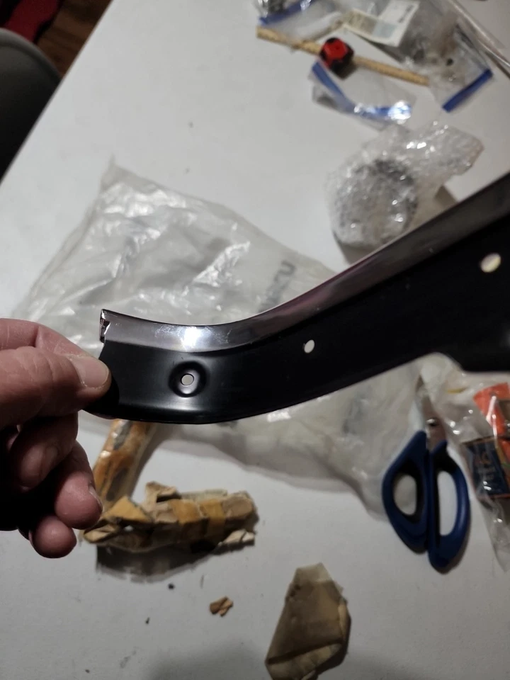 Ford Thunderbird 1973 nos rh rr cuarto de esquina moldura D3Sz-6529078-A OEM Foto 3 de 4