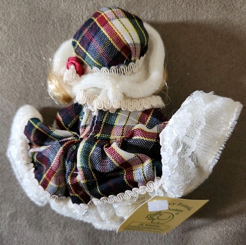 Vintage Wicker Baby Buggy & "Fancy Friends" Porcelain Doll - Picture 6 of 9