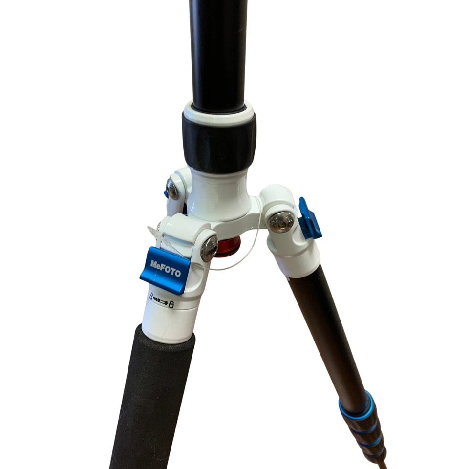 MeFoto A1350 Road Trip Aluminum Travel Tripod Black White Red - image 2 of 4