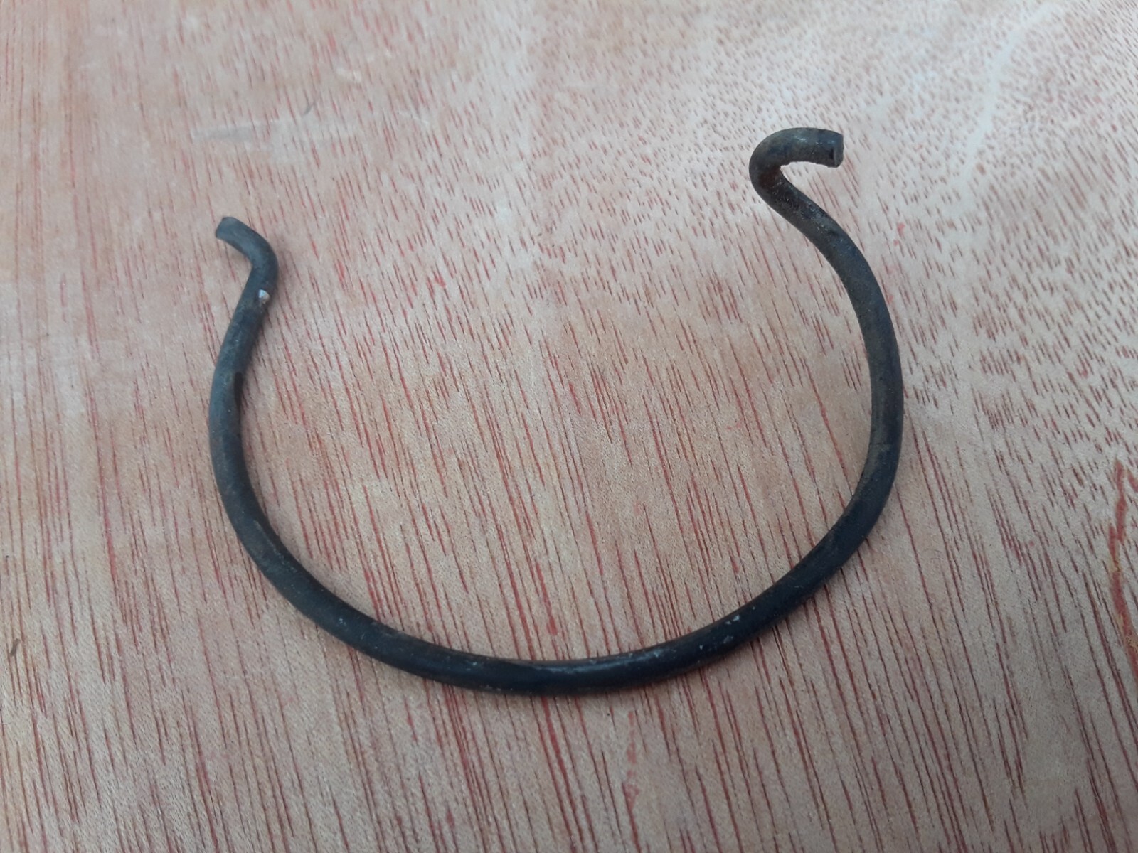 1982 Mercedes W123 240D Manual Throttle Linkage Rod Spring OEM Genuine Part