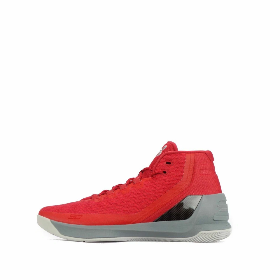 4 zapatillas para hombre Under Armour Curry