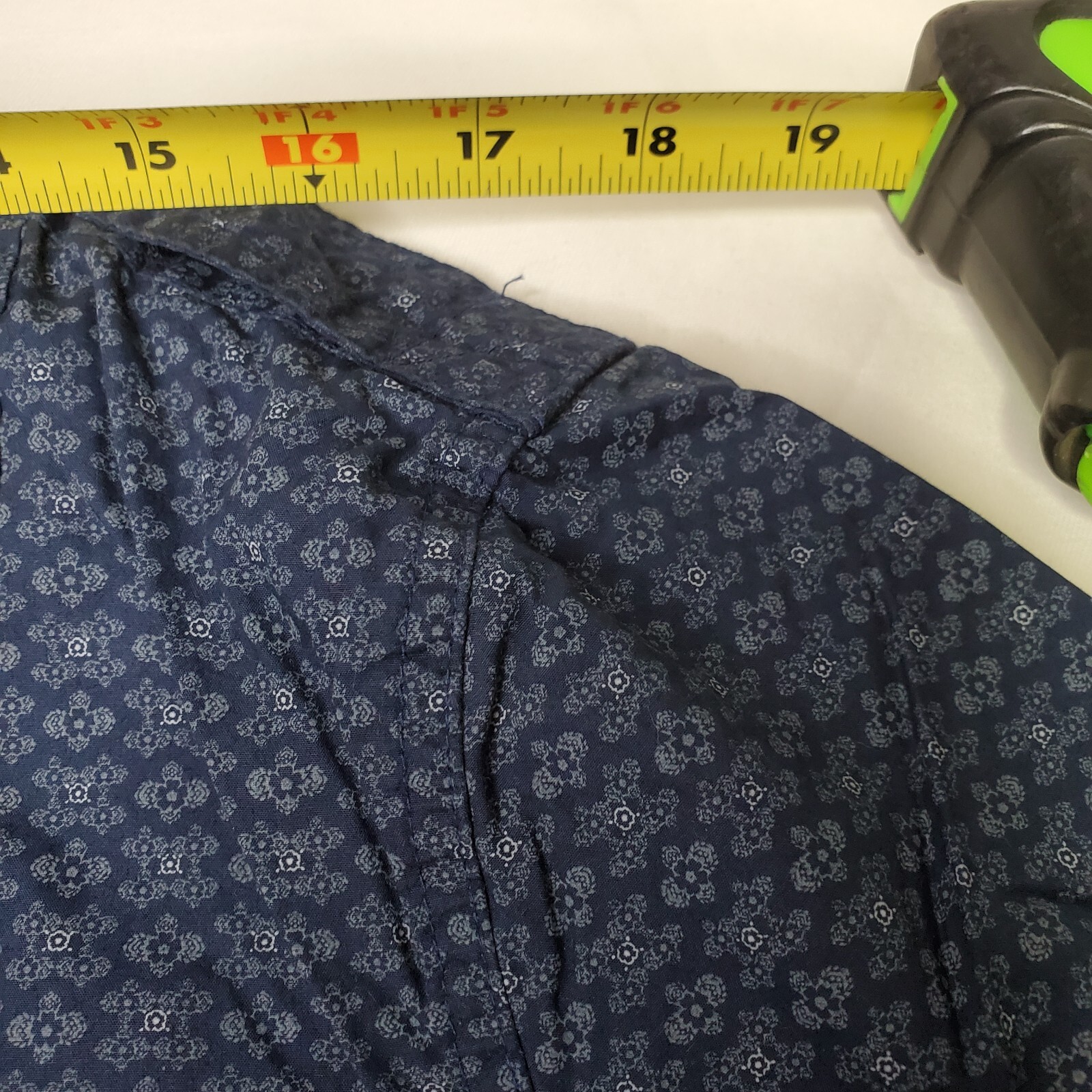 Men's Button Down long sleeve Blue  pattern contr… - image 19