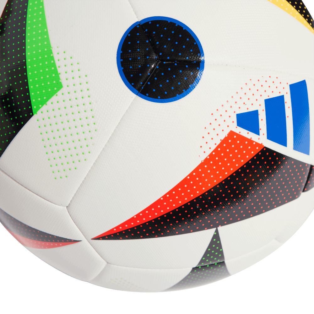 adidas EM 2024 Train Trainingsball Fußballliebe Fußball Sportball