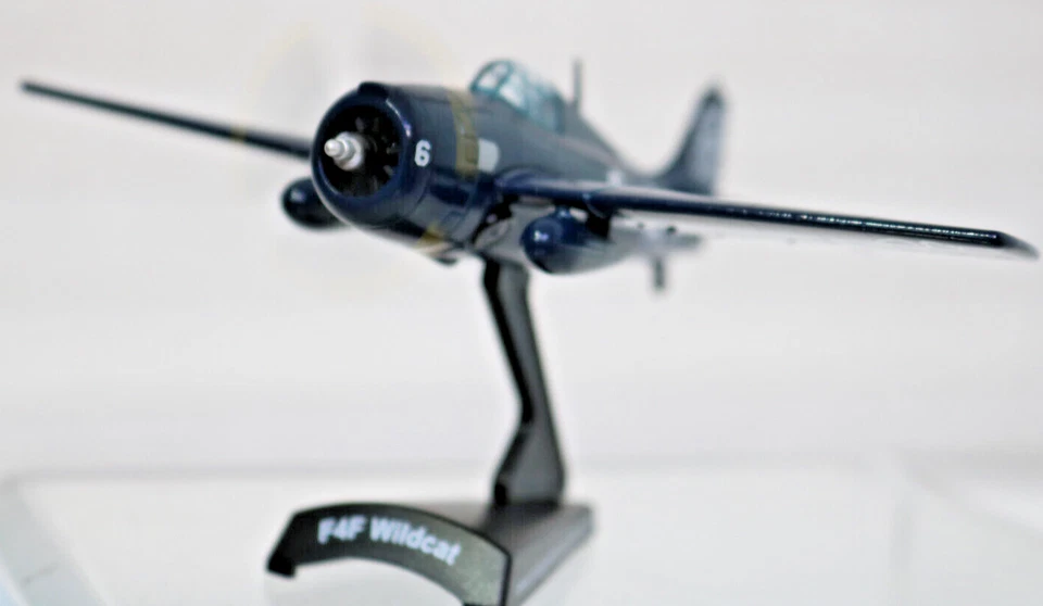 Navy F4F Wildcat USS Petrof Bay Attack 1940 PS5351-3 Daron envío el mismo día Foto 3 de 4