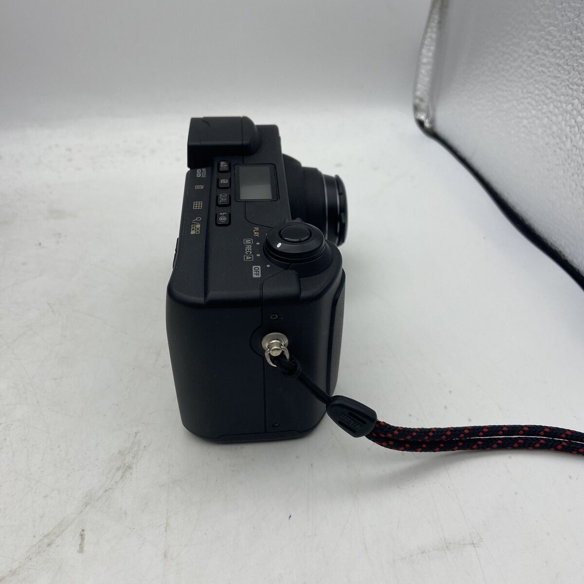 Nikon COOLPIX 800 2.1MP Digital Camera - Black for sale Nikon COOLPIX 800 2.1MP Digital Camera - Black for sale