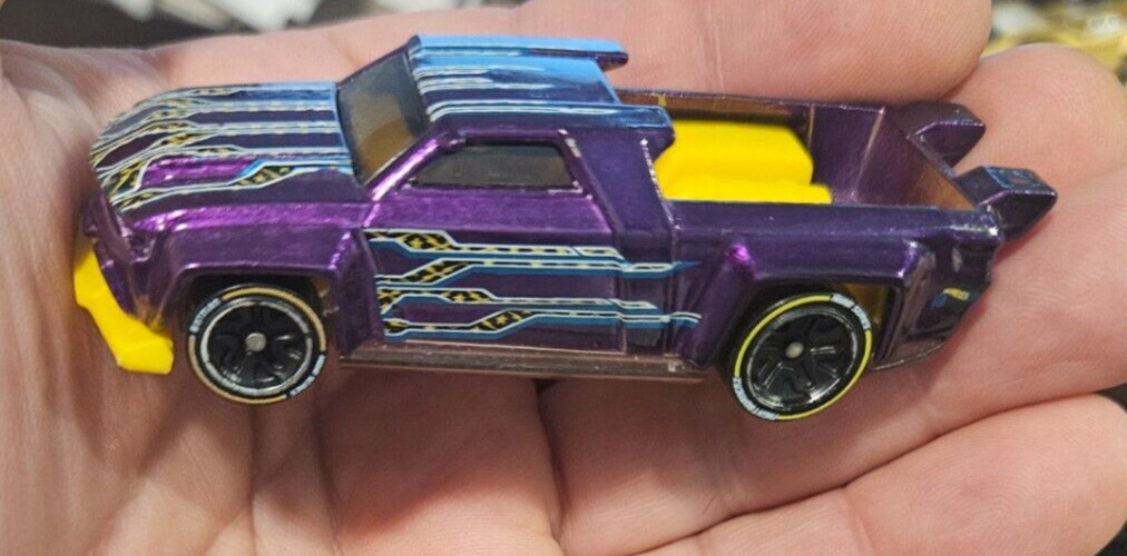 Hot Wheels 2018 Solid Muscle Truck Loose Diecast perfect for playtime