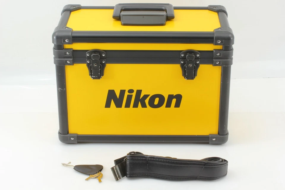 [Casi COMO NUEVO/Llave] Estuche maletero de cámara de aluminio duro amarillo vintage Nikon de JAPÓN Foto 2 de 4