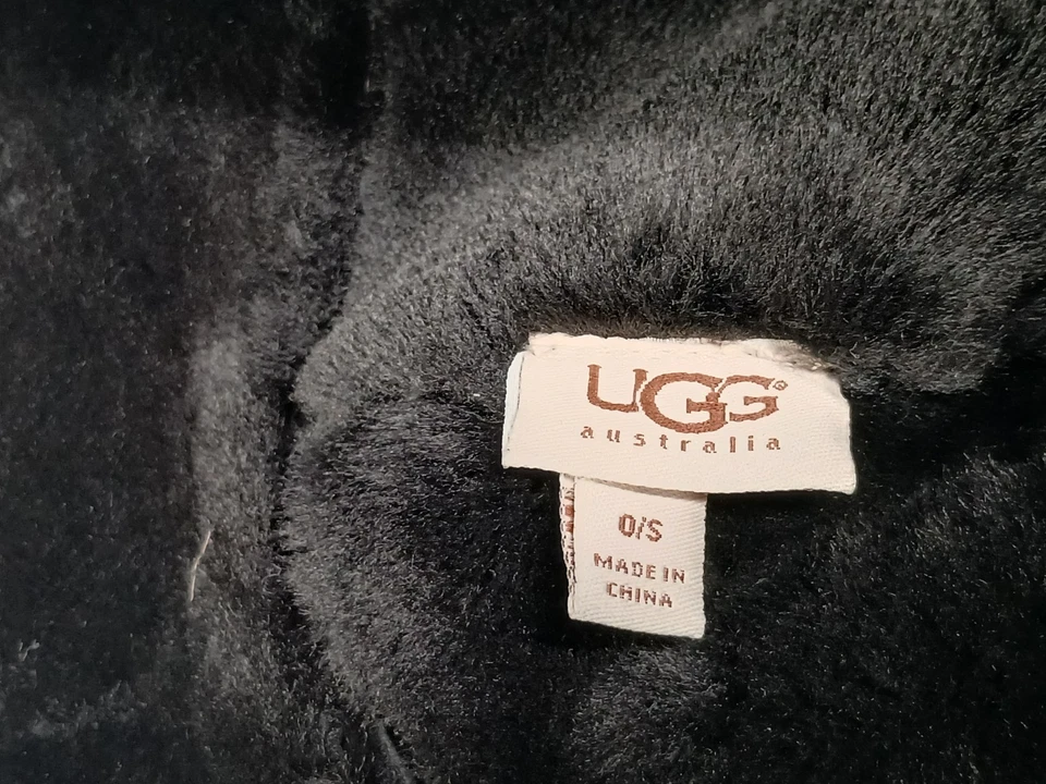 Sombrero de cubo negro de piel de oveja UGG Australia O/S - piel de oveja genuina Foto 2 de 4