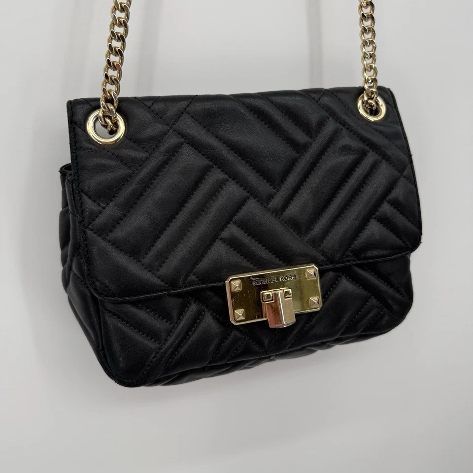 Bolso de Hombro Michael Kors Peyton Mediano Negro Acolchado Diseñador Dorado Foto 3 de 4