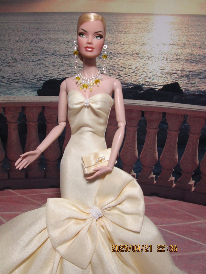 Tenue pour Fasion Royalty Création Couture OOAK