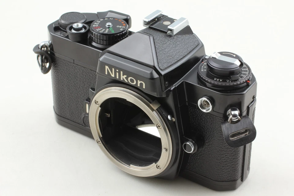 S/N 312xxxx 【N COMO NUEVO con Opt COMO NUEVO】 Cuerpo de cámara fotográfica Nikon FE negra SLR de Japón Foto 3 de 4