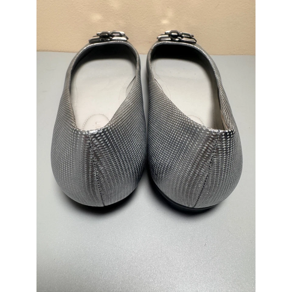Calvin Klein Silver Metallic Geometric Embellished Classic Ballet Flats Size 9M - Image 3 of 4