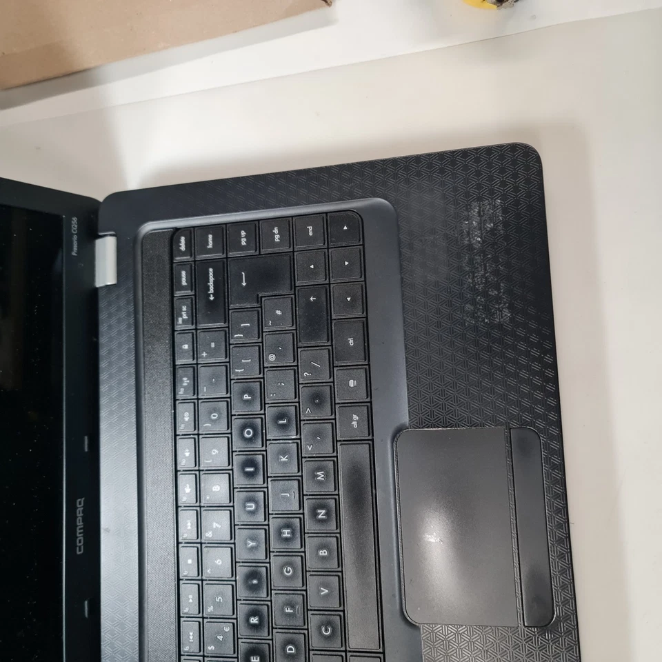 HP Compaq Presario CQ56 2.4GHz Laptop NO HARD DRIVE - Image 4 of 4