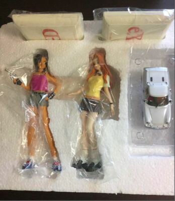 1/8 eX-DRIVER EX-Driver LORNA & LISA with 1/43 Lotus Figure