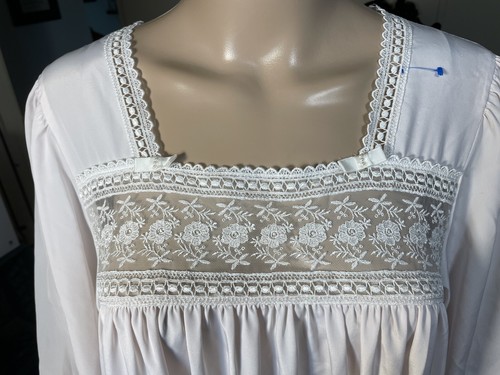 Vintage Christian Dior Medium Nightgown Polyester Light Pink Lace - Picture 7 of 9