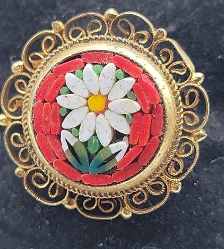 Mini Italian Mosaic Flower Brooch Pin Signed Italy Gold Tone Filagree Red White - 第 2/12 張圖片