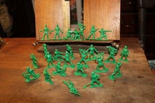 Lot of 25 Miniature Plastic Soldiers Disney Pixar Toy Story