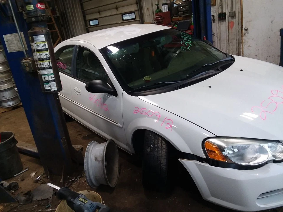 Engine Convertible 2.4L VIN X 8th Digit Fits 01-02 SEBRING 2096606 - Image 2 of 4