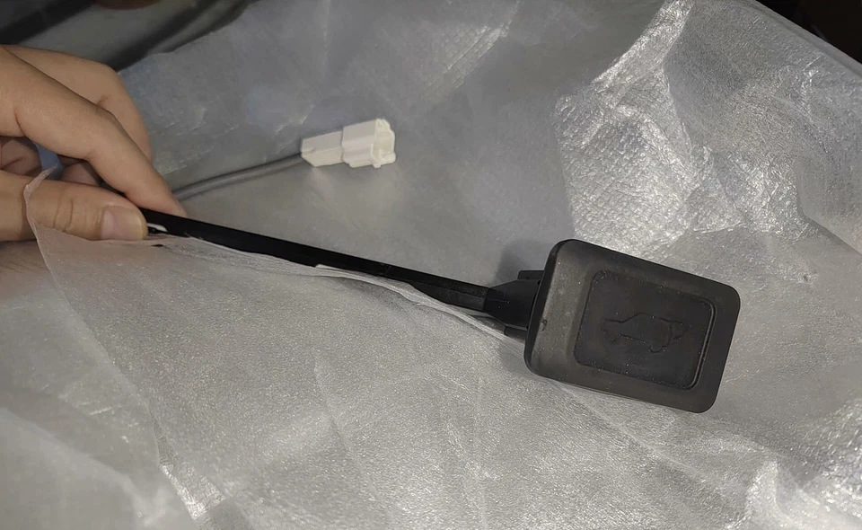  Interruptor de puerta trasera automático Toyota OEM 84966-42020 para RAV4 Foto 4 de 4