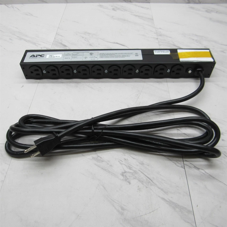 NEW APC AP9562 10-Outlet Power Distribution Unit Basic Rack Panel PDU 15A 120V - Image 2 of 4