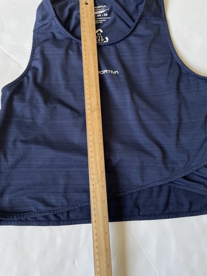 Regata feminina La Sportiva Sunfire cropped tamanho médio azul - Imagem 4 de 4