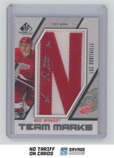 2010-11 SP Game Used Team Marks Auto Patch Luc Robitaille Auto /50 #TM-LR