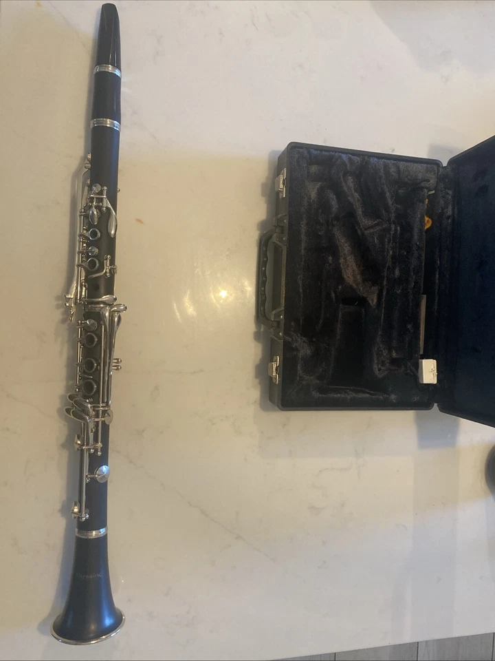 复古 Armstrong Elkhart 美国 4001 单簧管 带保护壳和配件 — 第 2/3 张图片