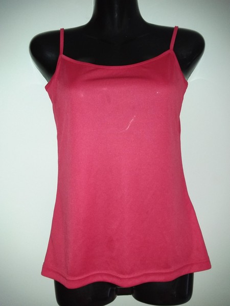 SIZE 8 - SIZE 10 WOMENS RED SHOESTRING CAMISOLE TOP