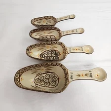 Temptations Old World Brown Measuring Cups Spoons Nesting Set of 4 Yellow Flower