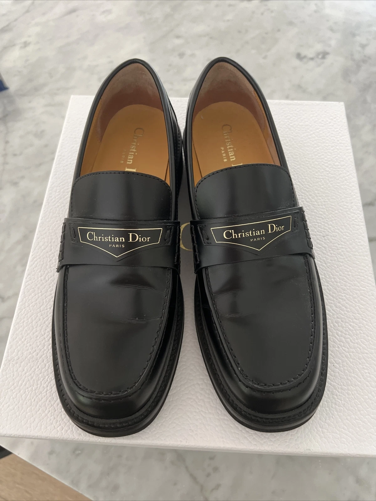 Mocassins Dior. taille 39
