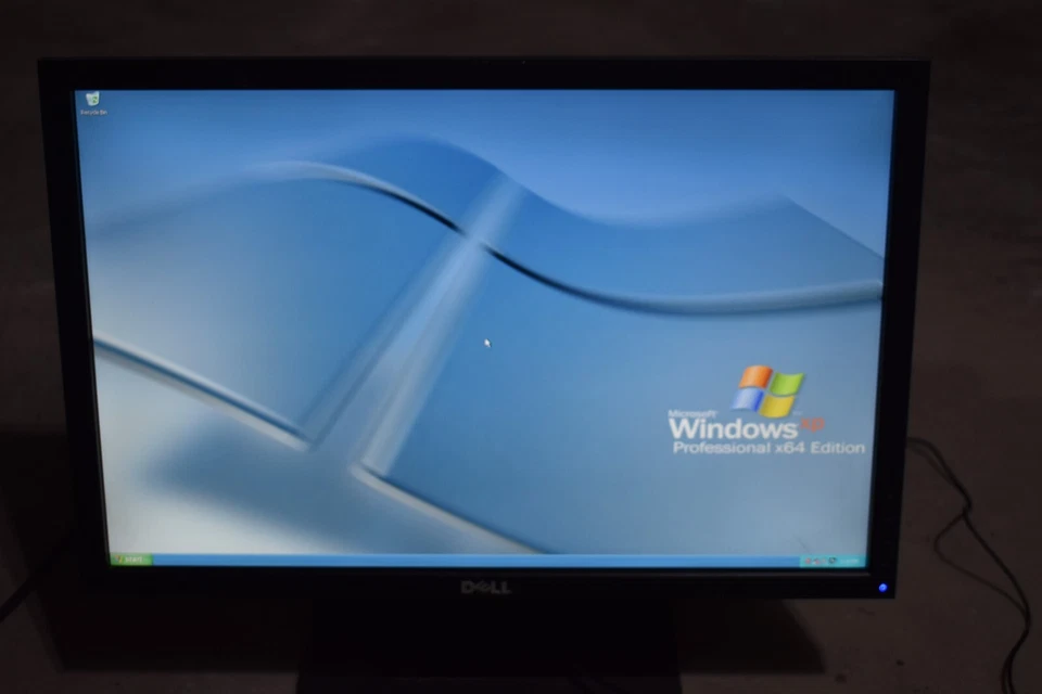 Dell Optiplex USF Quad Core i7-2600S 8GB 500GB Windows XP Pro 64-bit x64 + LCD - Image 2 of 4